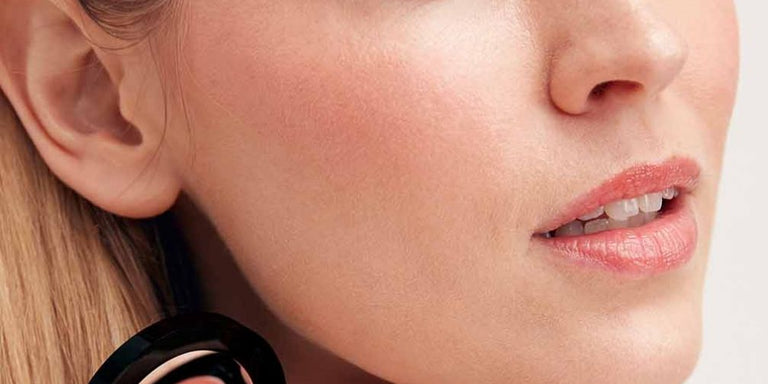 Monochromes Make-up