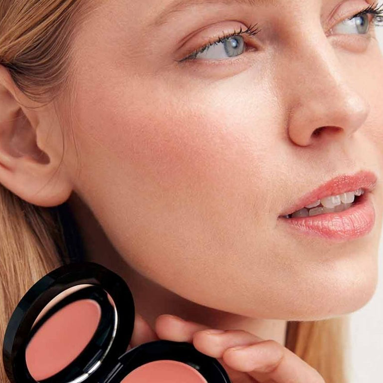 Monochromes Make-up