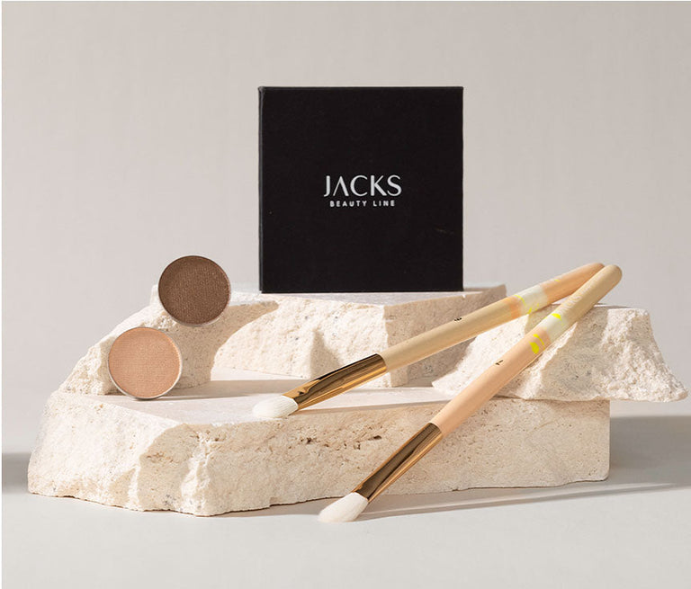 Augen-Make-up Pinsel: Mit welchem Pinsel trage ich Lidschatten auf?