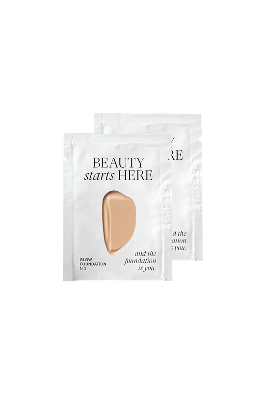 #farbwunsch_heller-bis-mittlerer-hauttyp, zwei Glow Foundation Sachets in N3