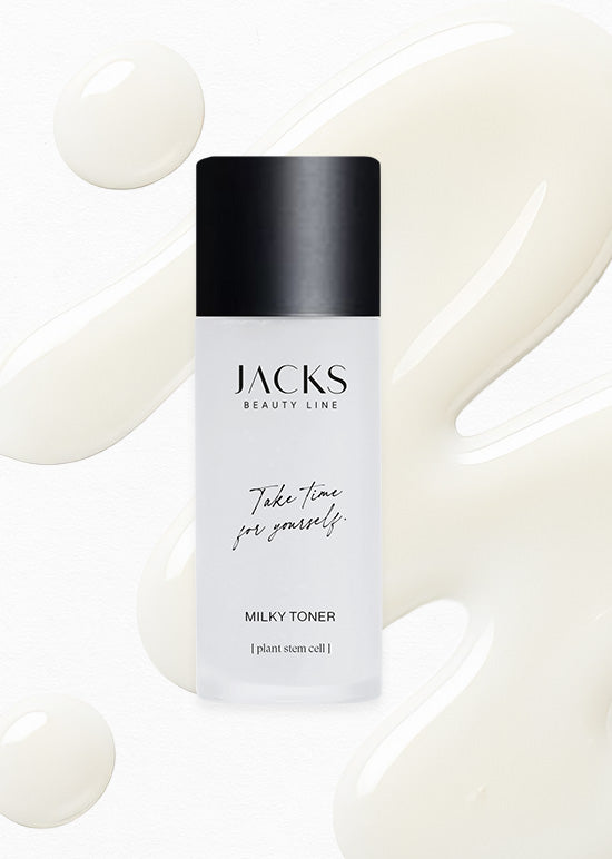 JACKS beauty line Milky Toner mit Tonertropfen im Hintergrund