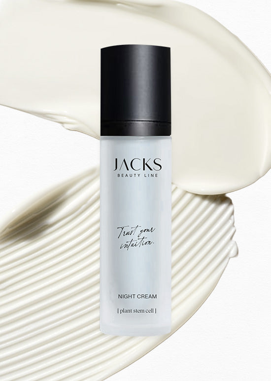 JACKS beauty line Night Cream Flasche mit Creme Swatches im Hintergrund
