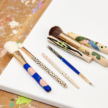 handbemalte Make-up Pinsel und Stiele von Influencerin Denise Boomkens für JACKS beauty line