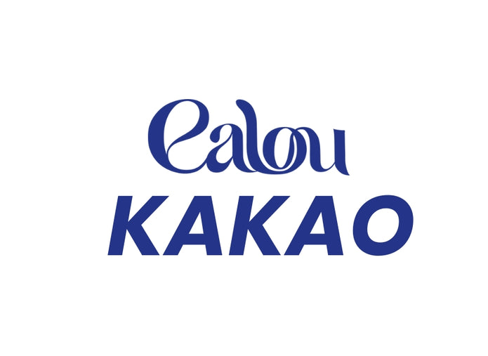 dunkelblauer Schriftzug Calou Kakao