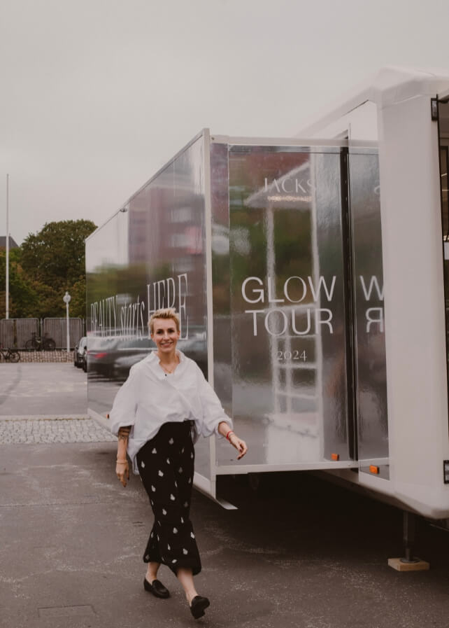 Glow Tour Truck in Deutschland von JACKS beauty line