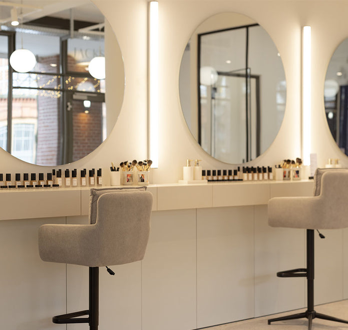 die JACKS beauty line Make-up-Area im Berliner Store