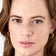 #farbwunsch_n-1-alternate, #farbwunsch_sehr-heller-hauttyp-alternate, Frau trägt die JACKS beauty line Glow Foundation N1 im Gesicht-alternate