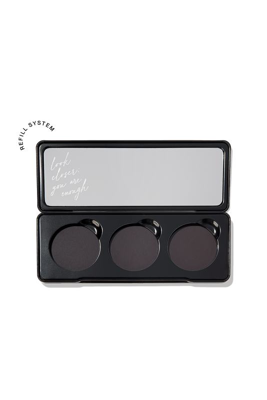 eine leere Puderpalette aus Alu von JACKS beauty line mit Spiegel