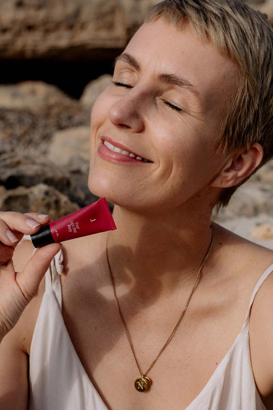 Miriam Jacks mit dem Lip Oil Your lips but rosy von JACKS beauty line, #farbwunsch_your-lips-but-rosy
