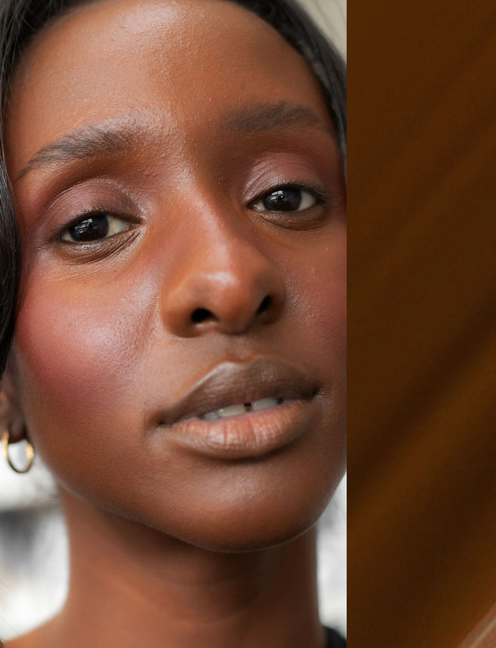 Model für JACKS beauyt line Glow Foundation N. 8