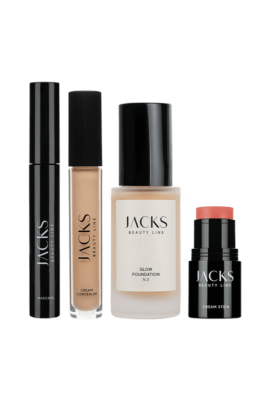 Freisteller mit der JACKS beauty line Mascara, Cream Concealer, Glow Foundation und Cream Stick Blush