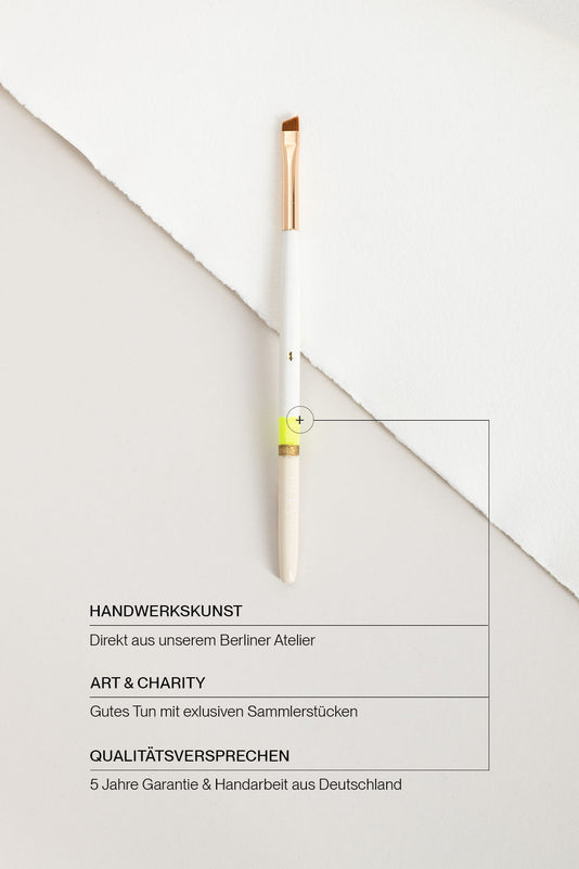 JACKS beauty line handbemalter Augenbrauenpinsel mit USPs