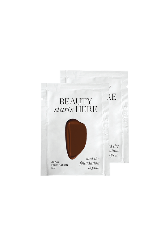 #farbwunsch_sehr-dunkler-hauttyp, zwei Glow Foundation Sachets in N9