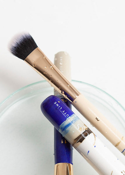 JACKS beauty line handbemalte Make-up Pinsel in beige und blau mit goldenen Akzenten