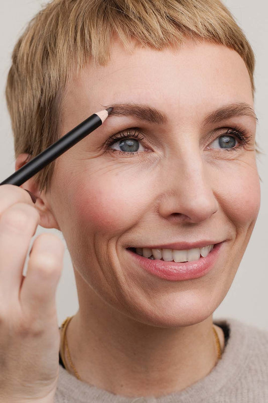 #farbwunsch_brown, Miriam Jacks verwendet den Eyebrow Pencil in Brown