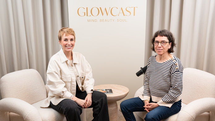 Glow Cast Folge 77 mit Miriam Jacks und Heilpraktikerin Rita Maier im Podcast Studio