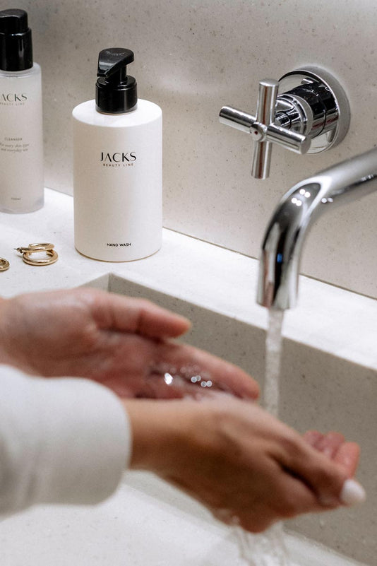 Hand Wash von JACKS beauty line in Anwendung