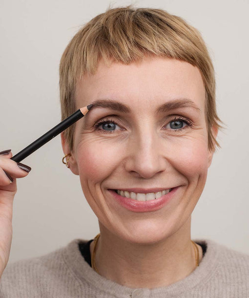 Miriam Jacks verwendet den Eyebrow Pencil in Brown