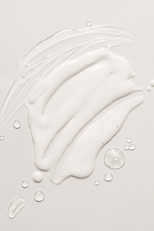 JACKS beauty line Cleanserfleck auf einem grauen Untergrund 