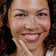 #farbwunsch_n-5, Schwarzhaarige Frau trägt den JACKS beauty line Cream Concealer unter den Augen