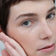 #farbwunsch_n-1, Frau trägt die JACKS beauty line Glow Foundation N1 im Gesicht